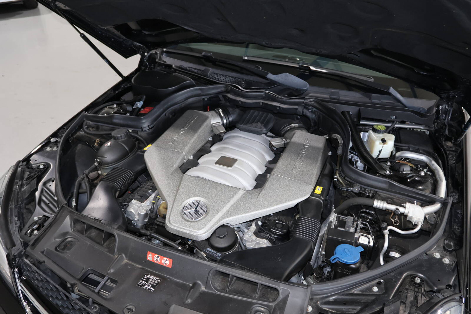 Mercedes C63 AMG - afbeelding 10