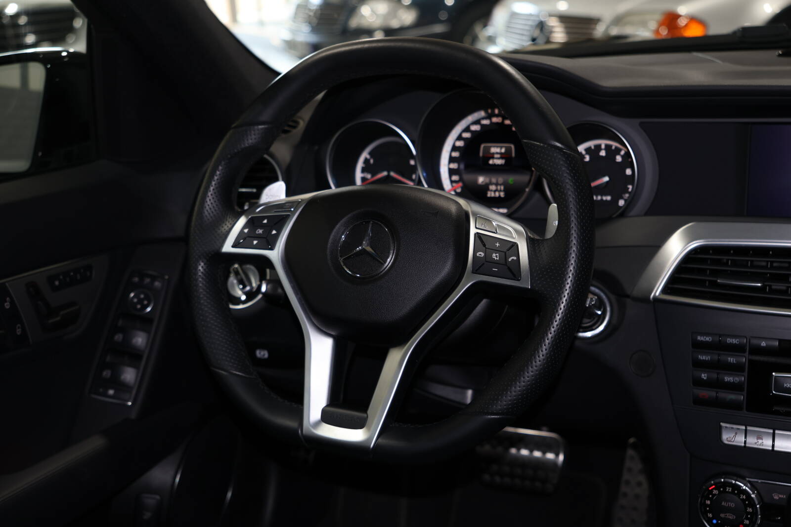 Mercedes C63 AMG - afbeelding 12