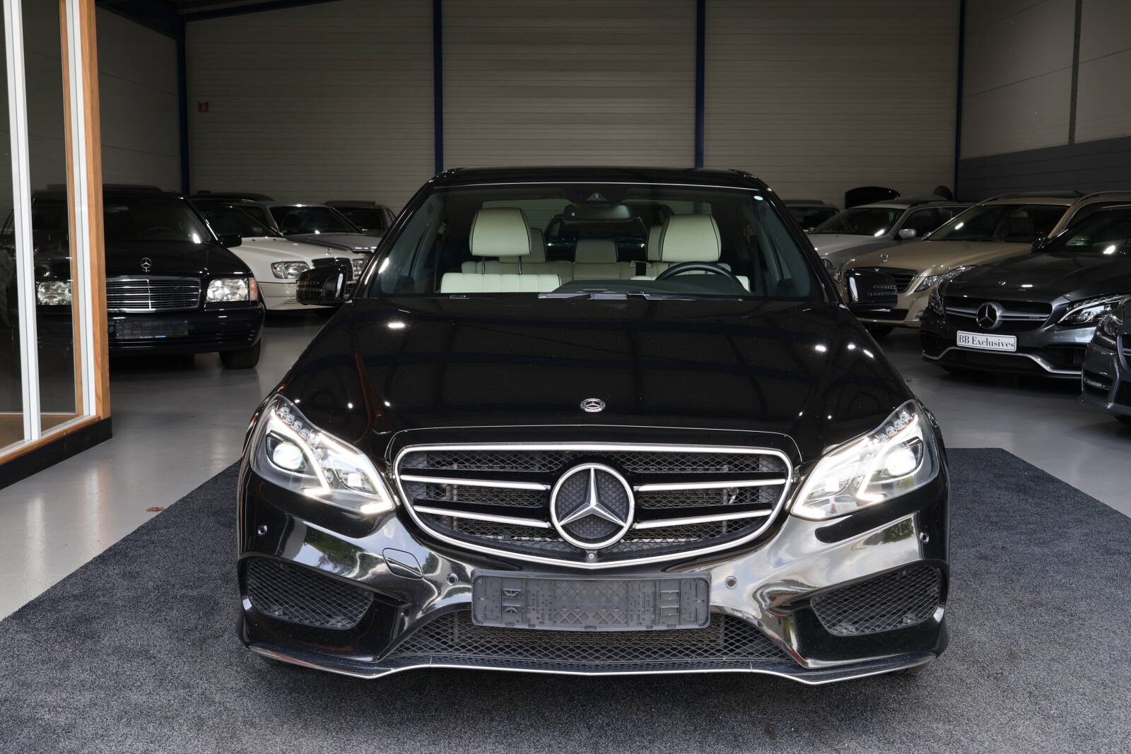 Mercedes E400 Sedan - afbeelding 2