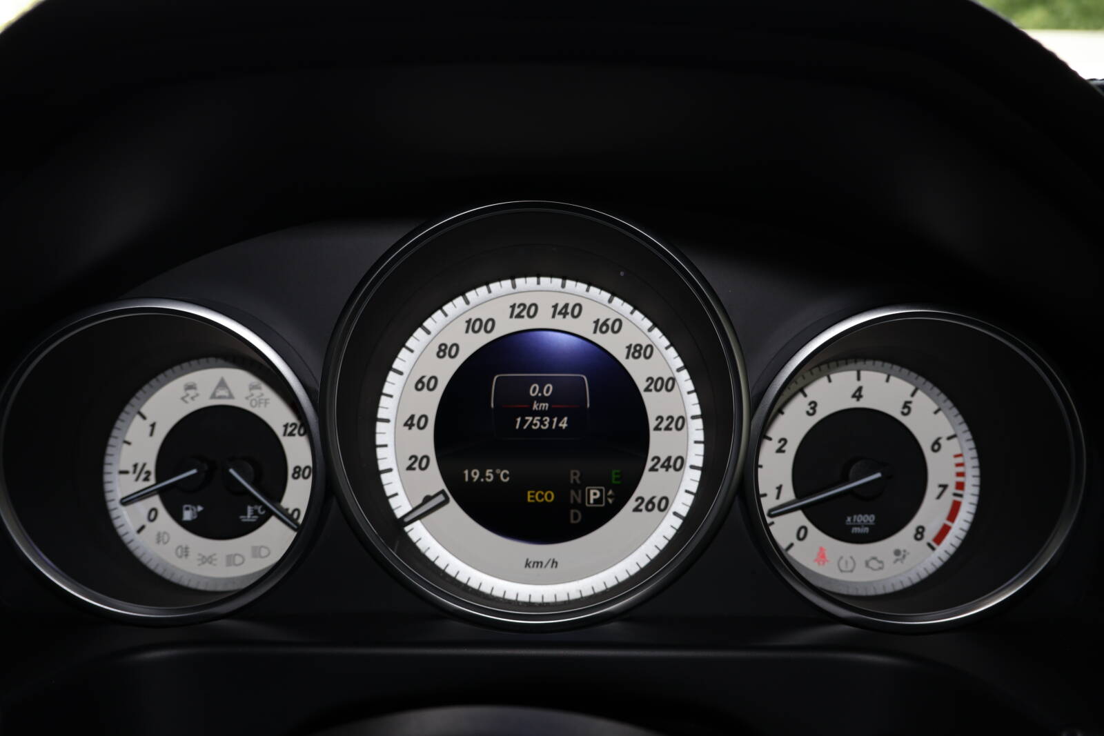 Mercedes E400 Sedan - afbeelding 22