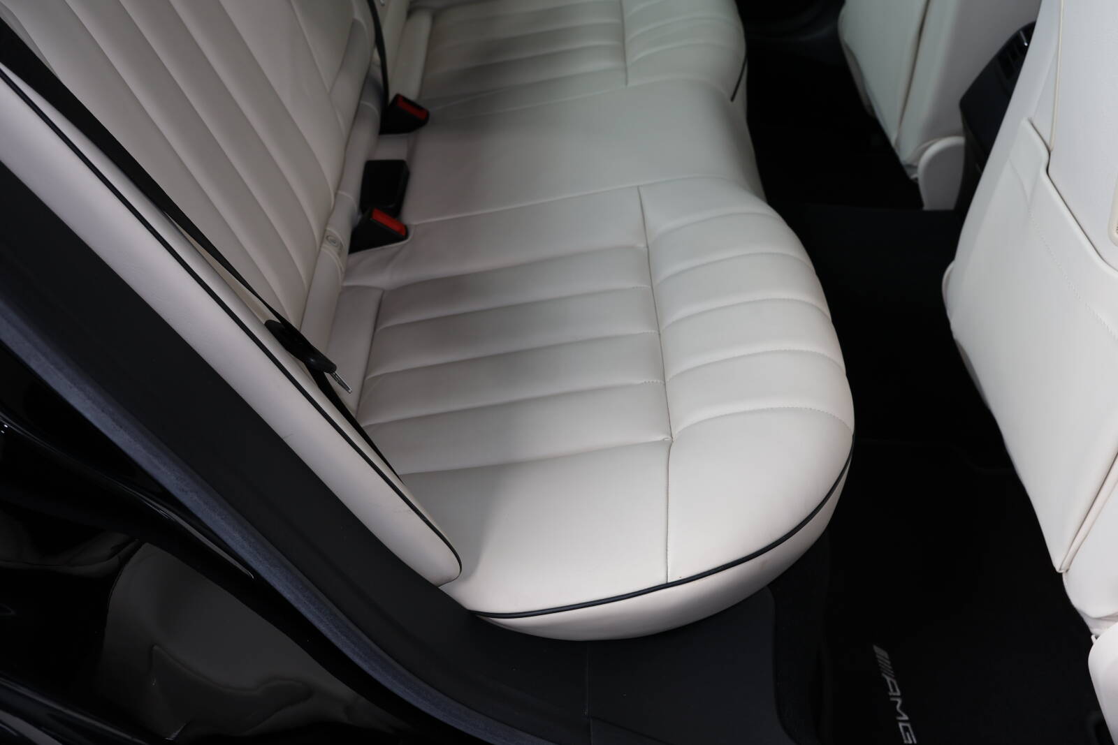 Mercedes E400 Sedan - afbeelding 28