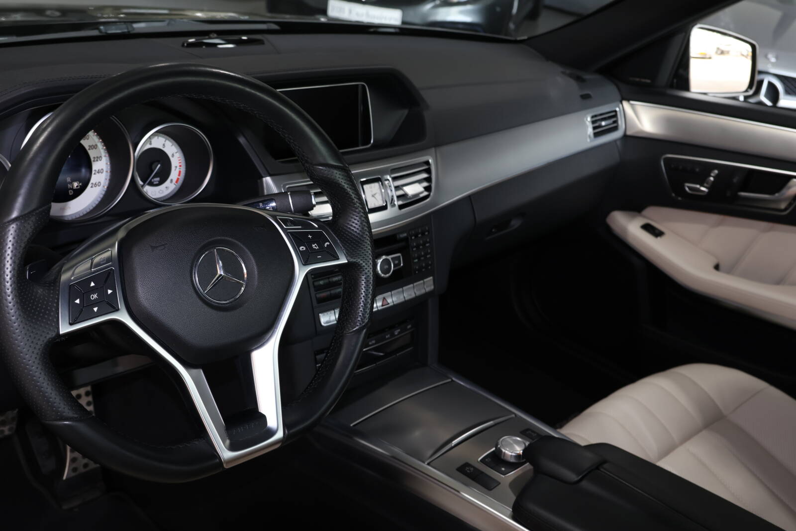 Mercedes E400 Sedan - afbeelding 15