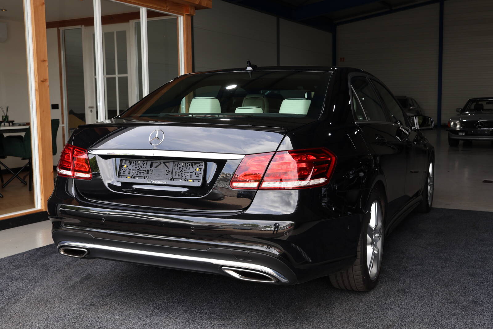 Mercedes E400 Sedan - afbeelding 9