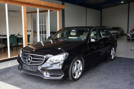 Mercedes E400 Sedan